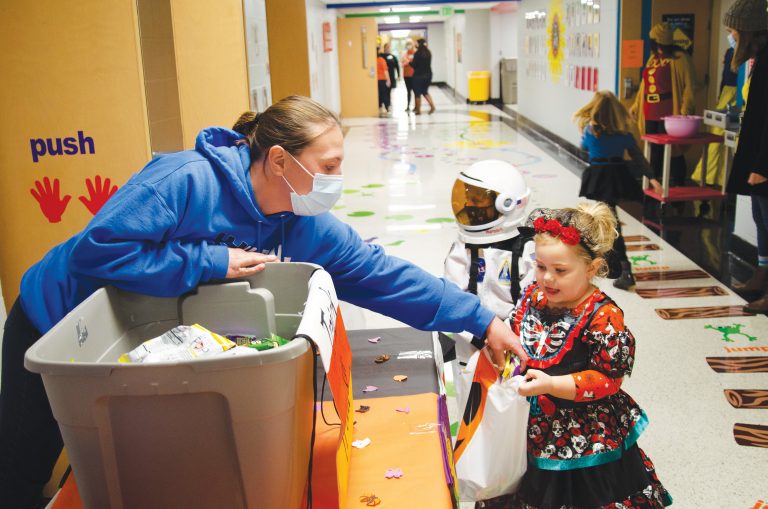 Photo Gallery: Trick or Treat!