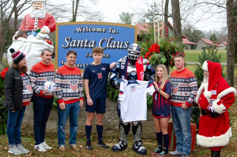 Photo Gallery: Santa Claus World Cup Day 2022