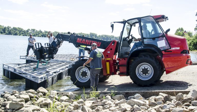 What’s Up, Dock? Grandview gets its new riverside feature in the water