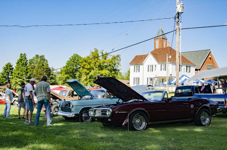 Sunny Sunday for St. Martin Fall Social