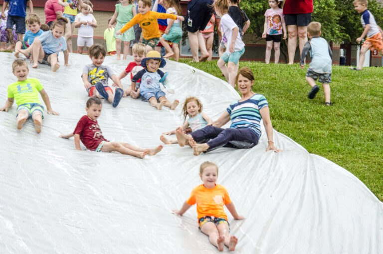 Nancy Hanks Elementary joins other North Spencer schools in celebrating the arrival of summer