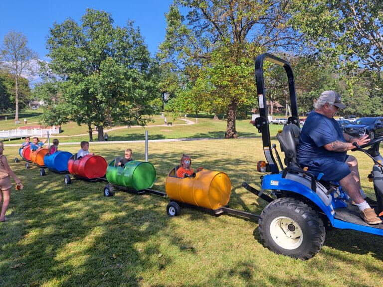 Sunny Sunday for St. Martin Fall Social