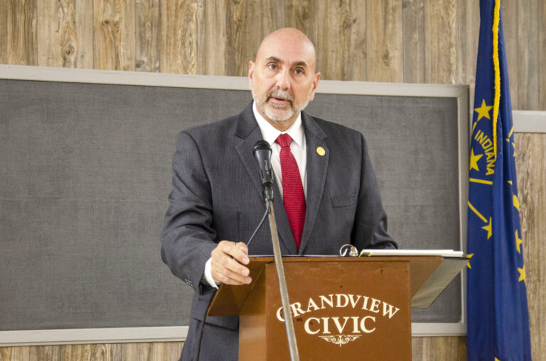 Candidates field questions in forum held by Farm Bureau and Grandview Civic Association