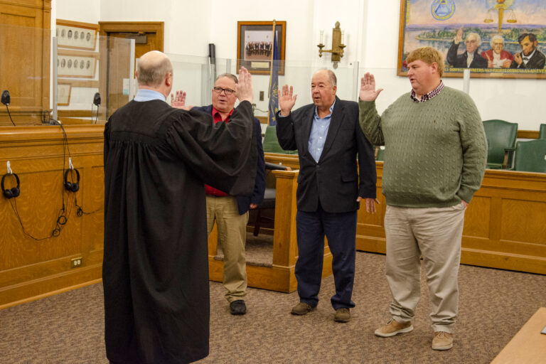 County officials take oaths of office in Spencer County Courthouse