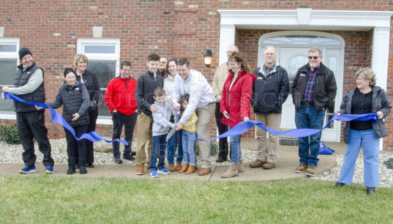 Southern Insurance Partners welcomed to Santa Claus with ribbon cutting