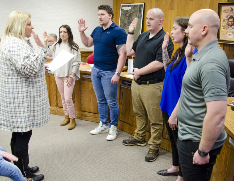 Rockport Common Council welcomes new reserves, considers action on old shelter building