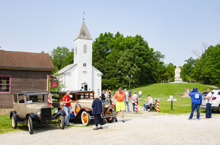 Celebrations and Celebrities in the Shadow of the Santa Statue