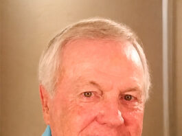 Robert Collins, 90, Santa Claus